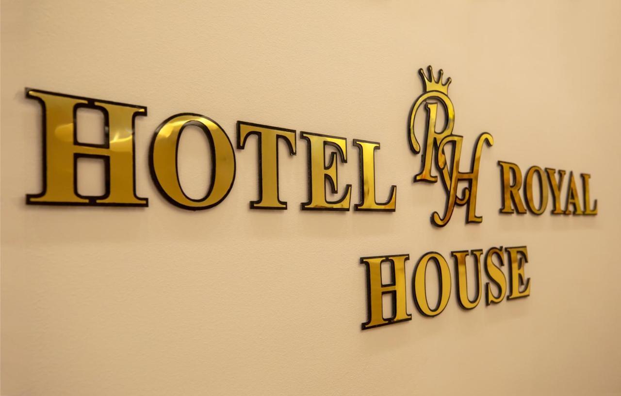 Royal House Hotel Gori Ngoại thất bức ảnh