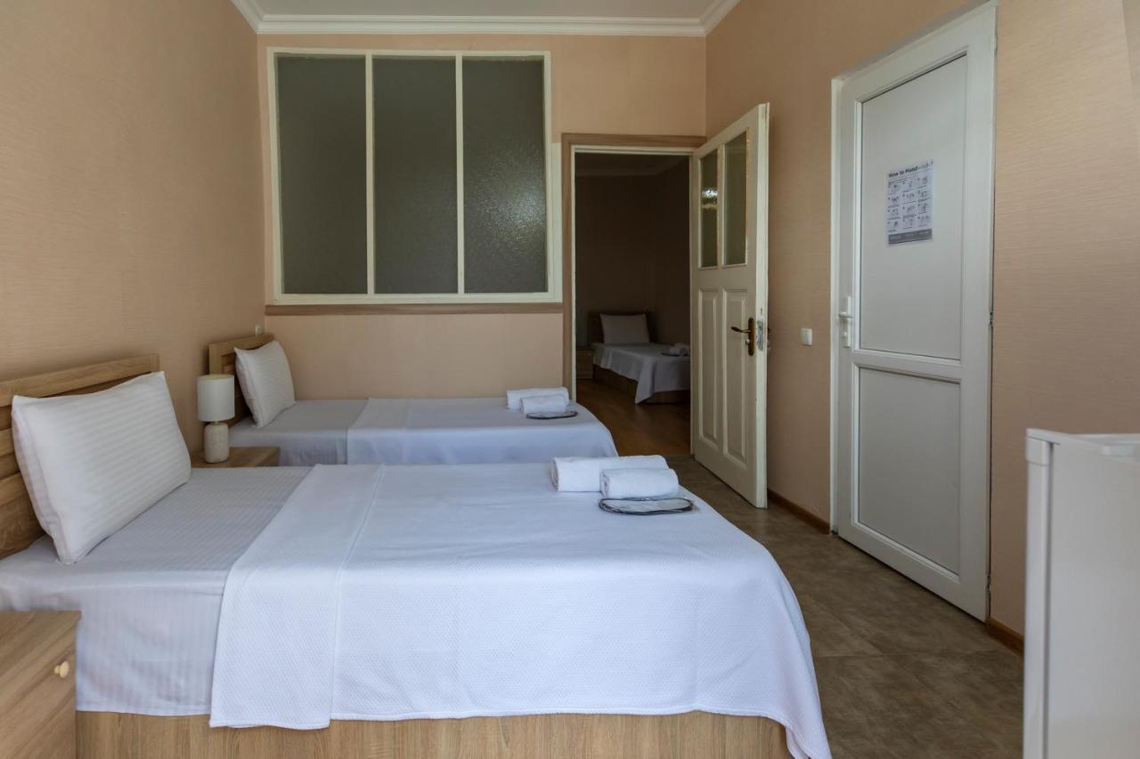 Royal House Hotel Gori Ngoại thất bức ảnh
