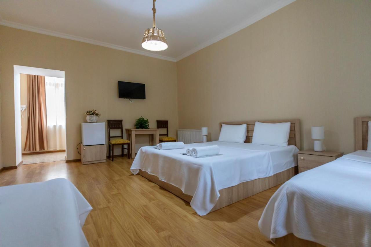 Royal House Hotel Gori Ngoại thất bức ảnh