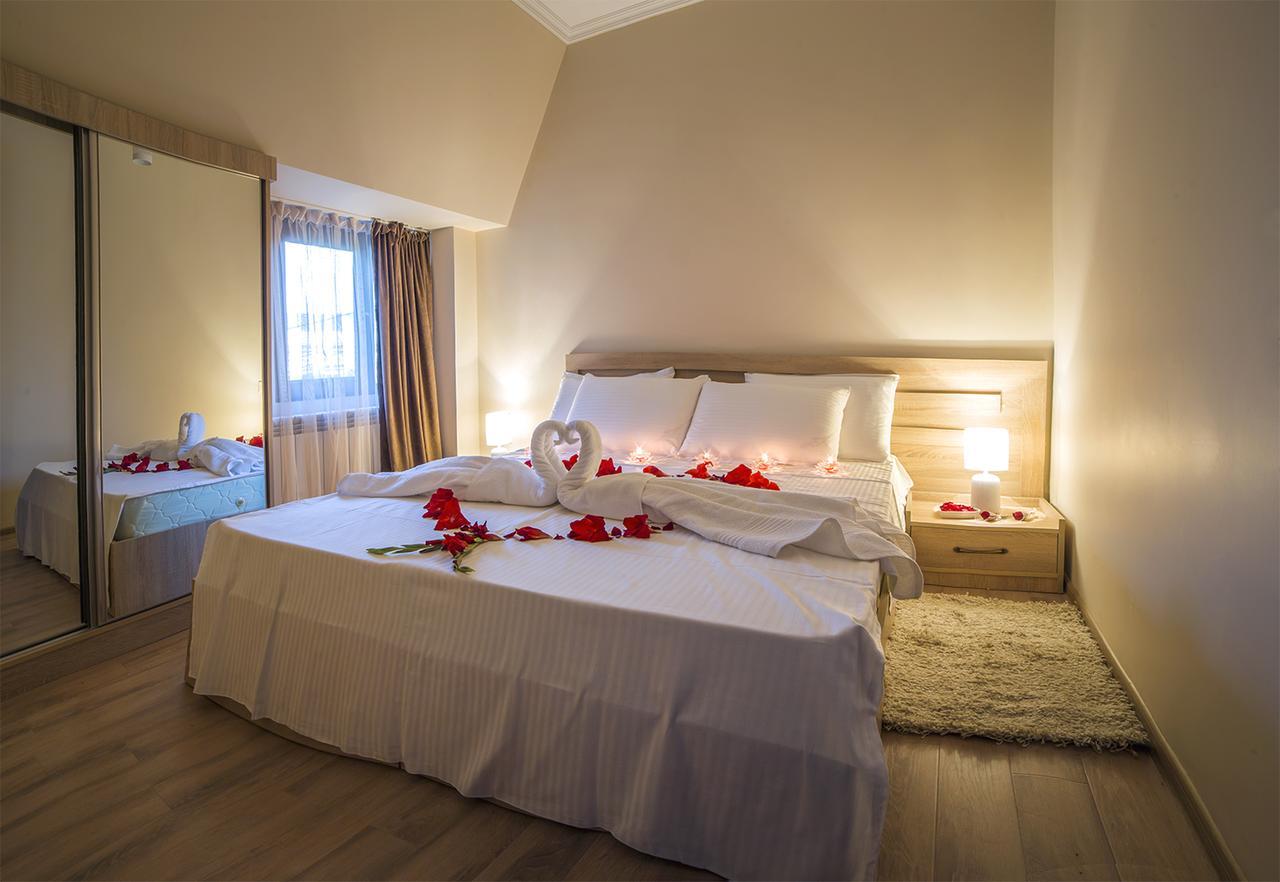 Royal House Hotel Gori Ngoại thất bức ảnh
